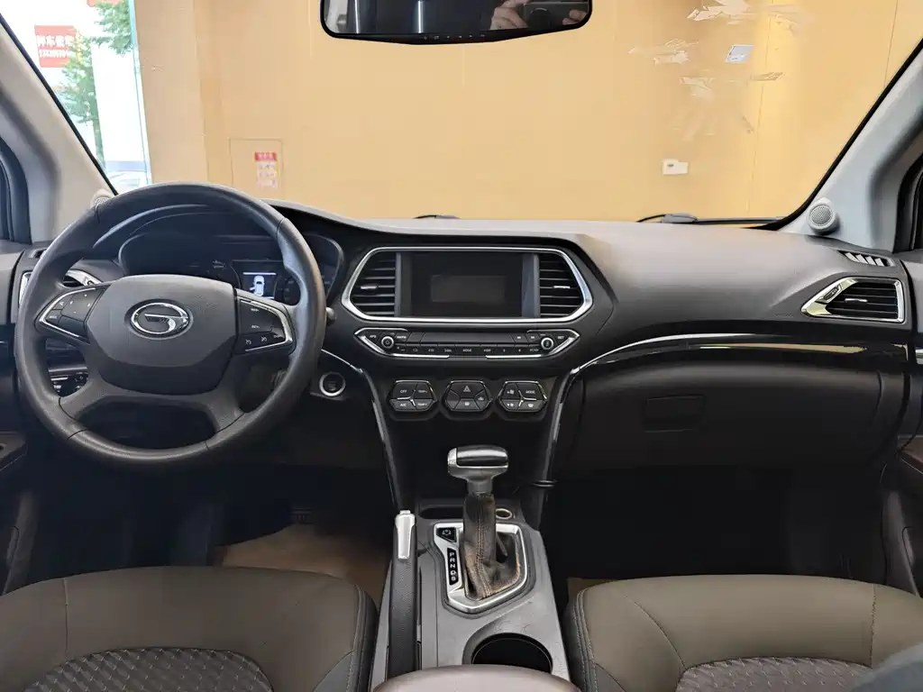 GAC Motor Trumpchi GS4 2015 — фото 19