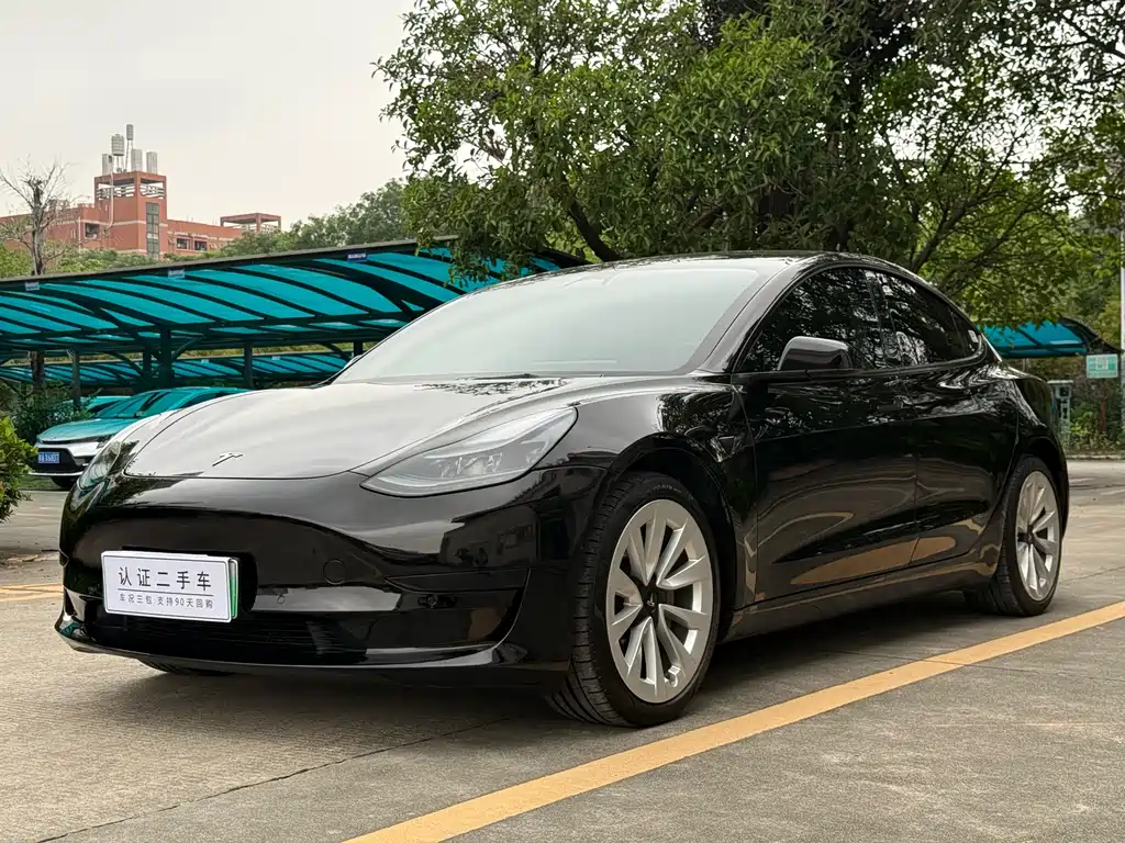 Tesla Model 3 2023 — фото 1