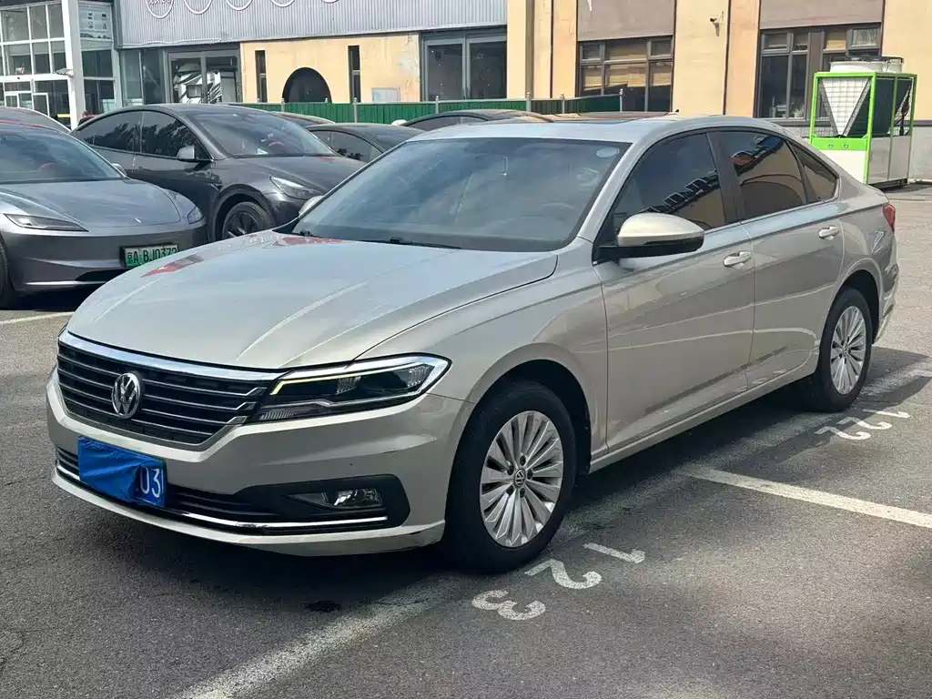 Volkswagen Lavida 2018 — фото 1