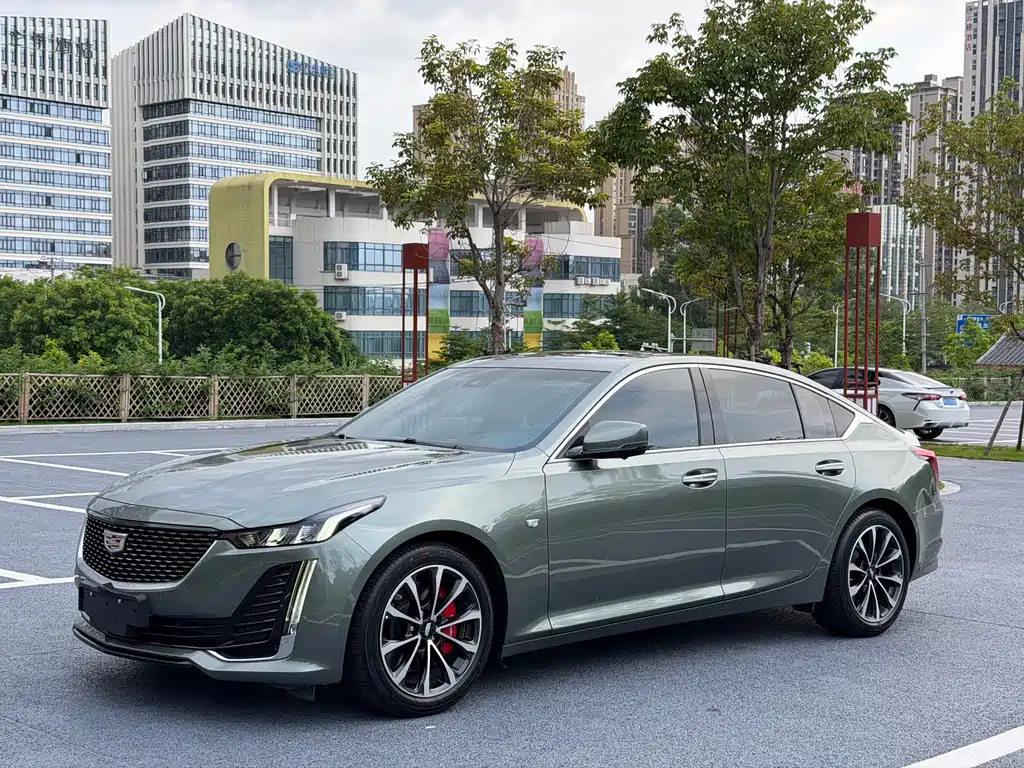 Cadillac CT5 2023 — фото 1