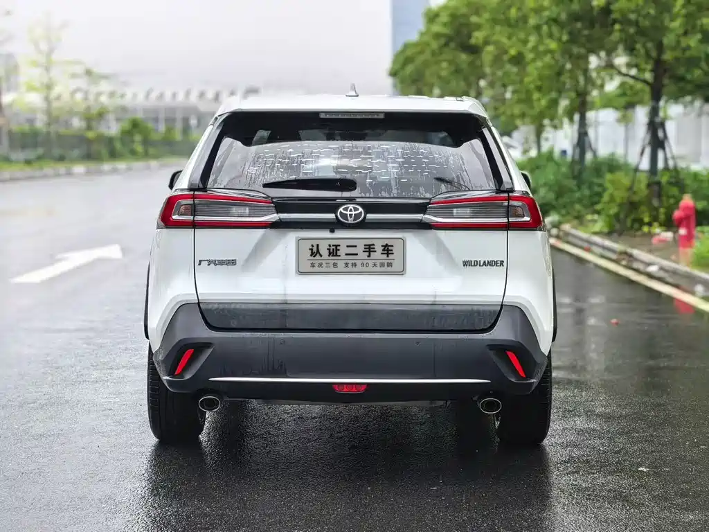 Toyota Wildlander 2022 — фото 8