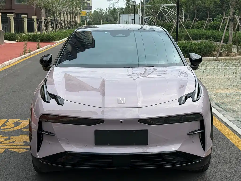 Zeekr X 2024