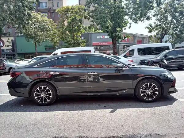 Toyota Avalon 2023