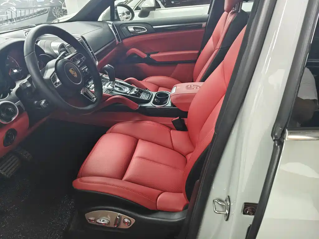 Porsche Cayenne 2013