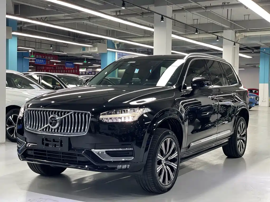 Volvo XC90 2019 — фото 1