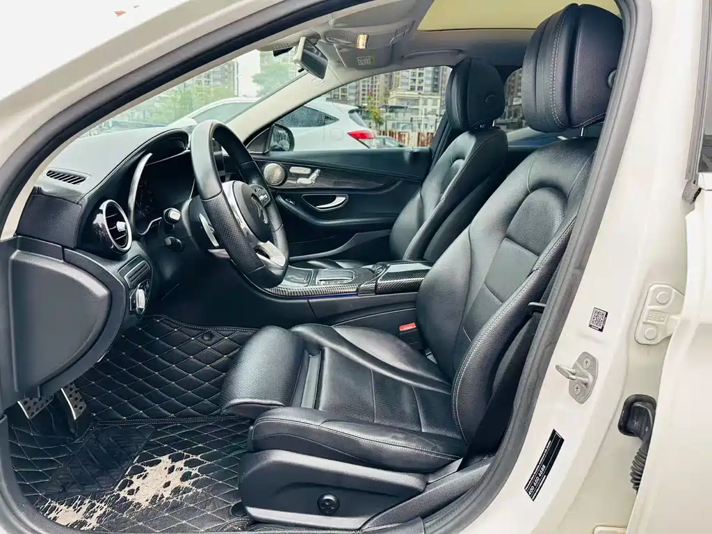 Mercedes-Benz C-Class 2020