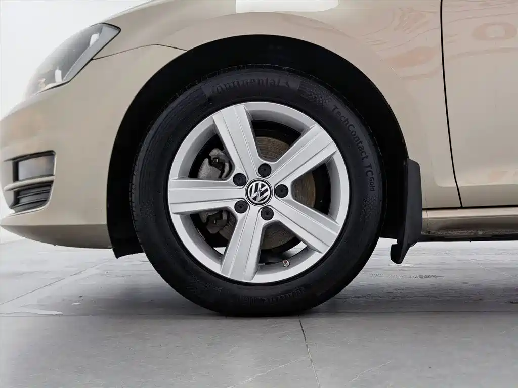 Volkswagen Golf 2015 — фото 17
