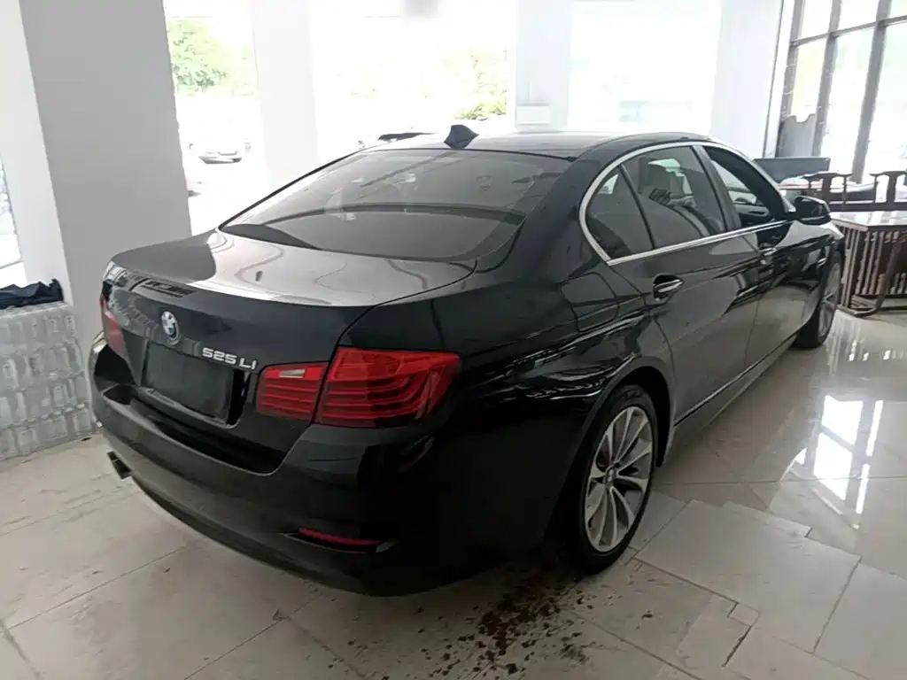 BMW 5 Series 2017