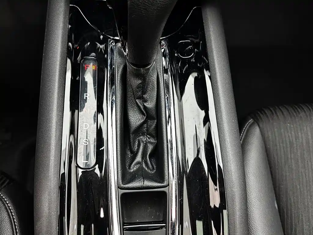 Honda Vezel 2021 — фото 13