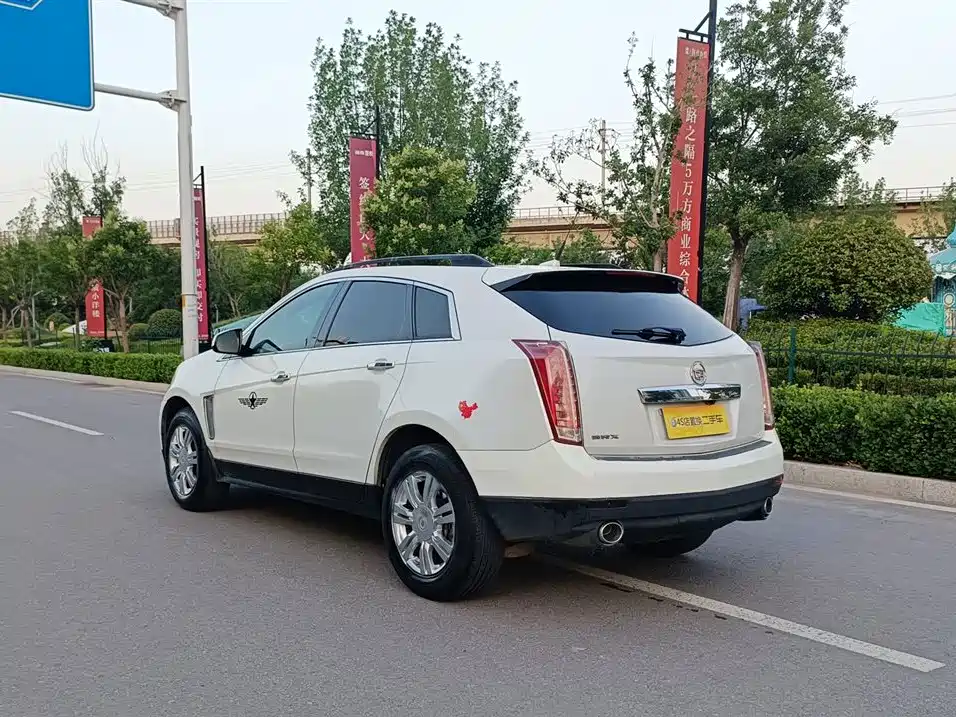 Cadillac SRX 2013 — фото 2