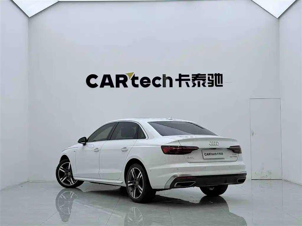 Audi A4L 2022 — фото 6