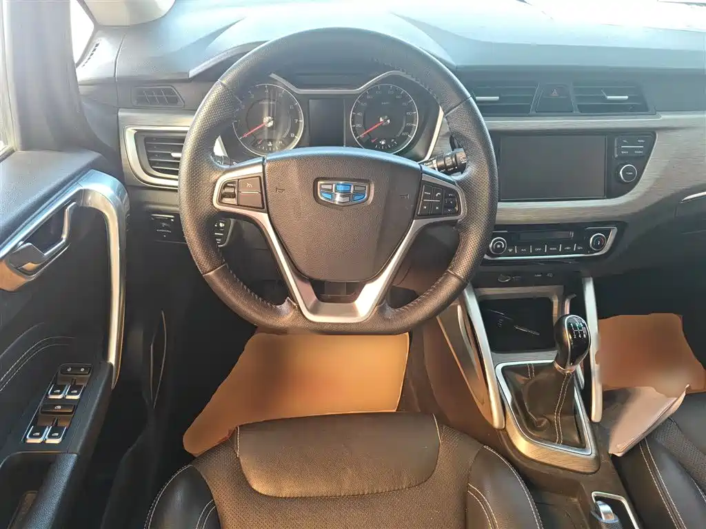 Geely Vision X3 2018 — фото 11