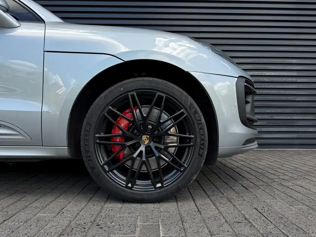 Porsche Macan 2022 — фото 10