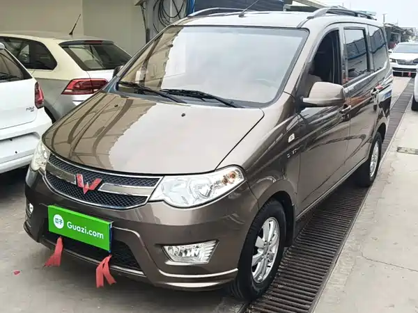 Wuling Hongguang 2018