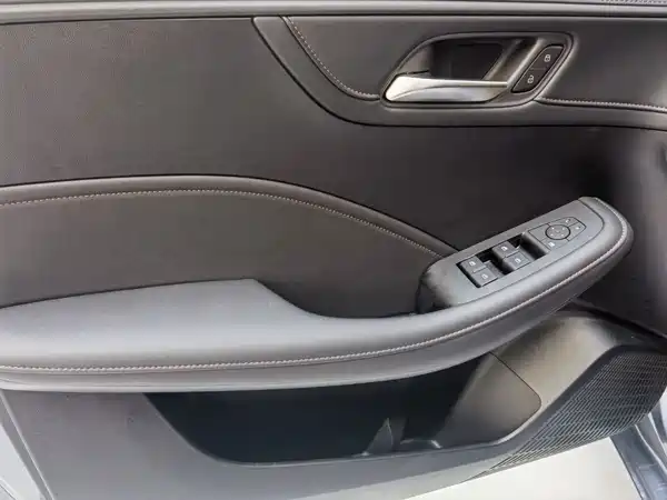 Roewe i5 2025