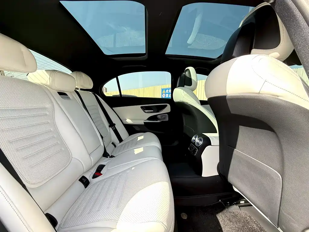 Mercedes-Benz C-Class New Energy 2024 — фото 6