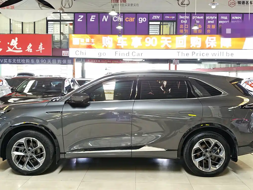 Changan CS75 PLUS 2025 — фото 3