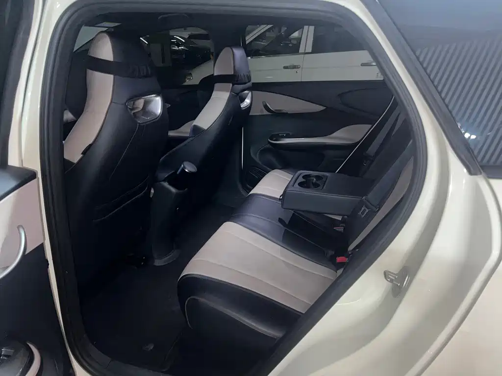 BYD Dolphin 2023
