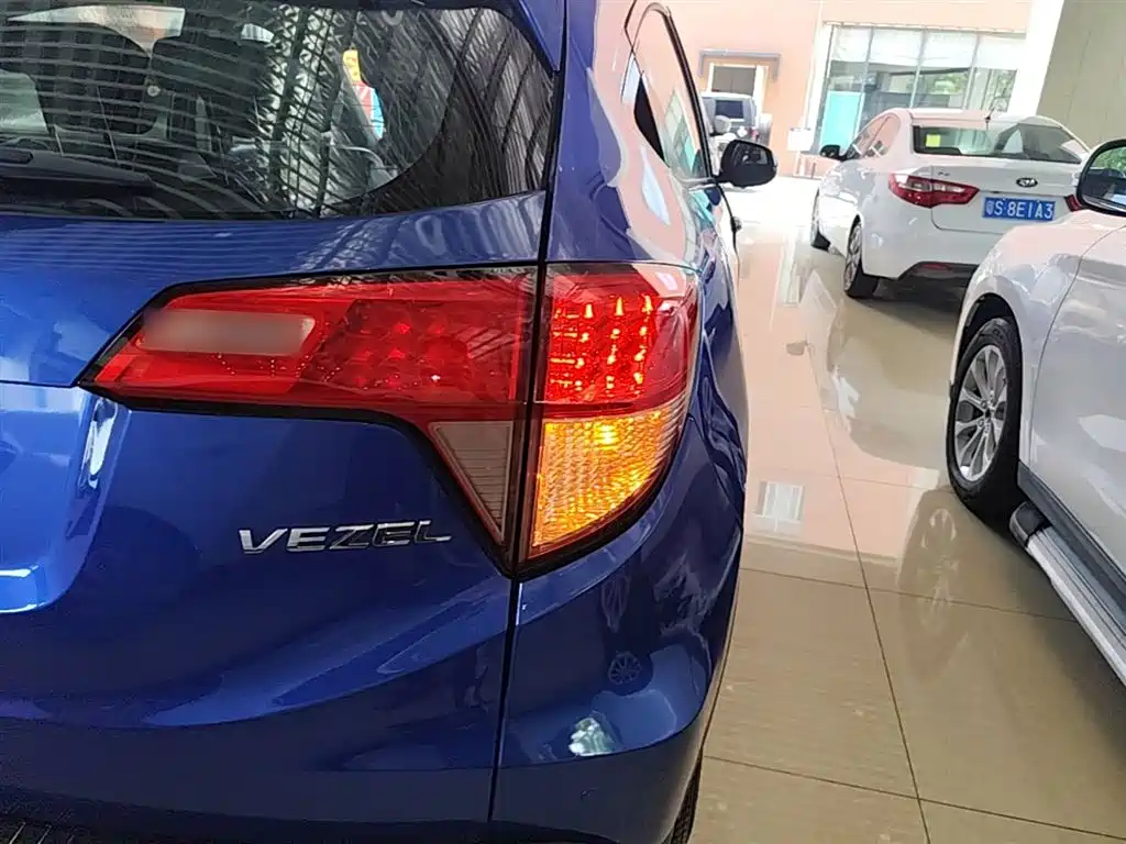 Honda Vezel 2017 — фото 8