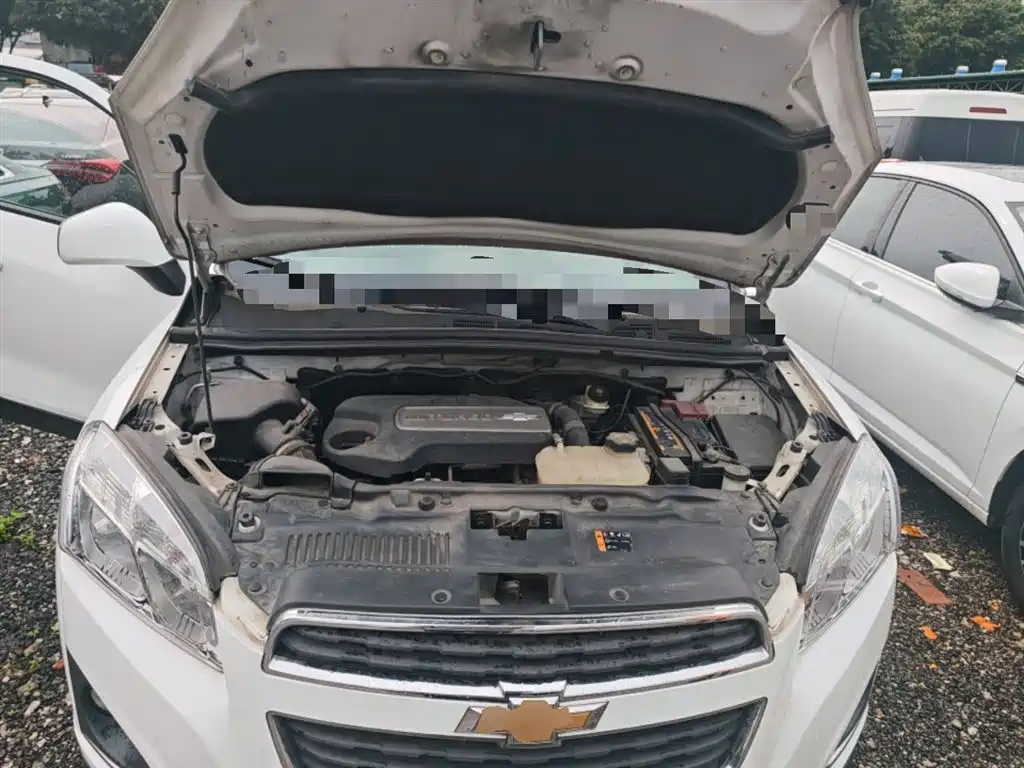 Chevrolet Trax 2015 — фото 11