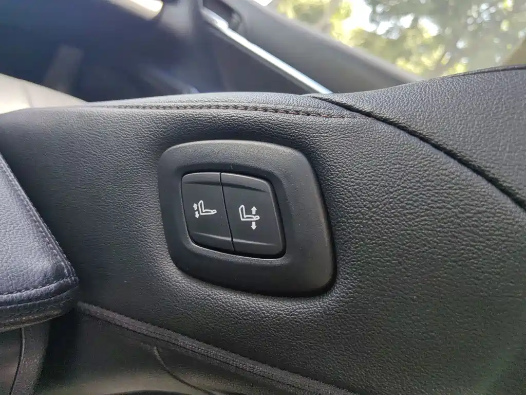 Toyota Camry 2021 — фото 21