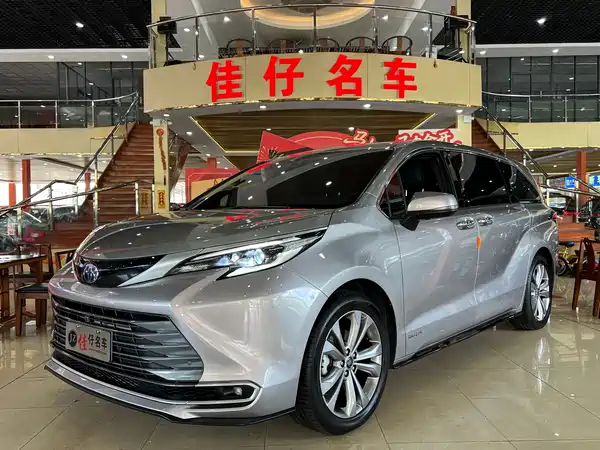 Toyota Sienna 2023
