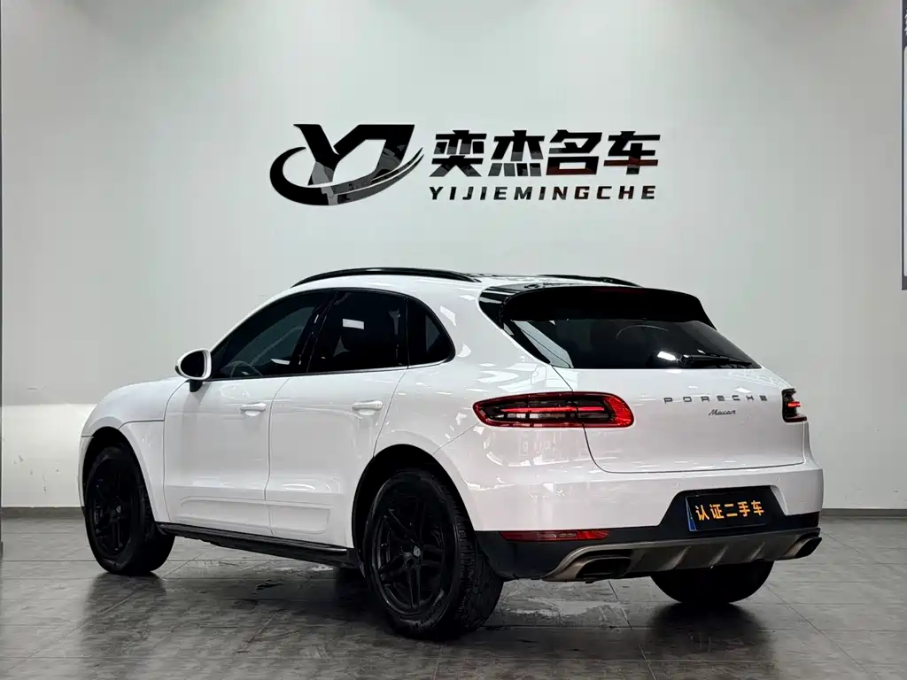Porsche Macan 2017 — фото 7