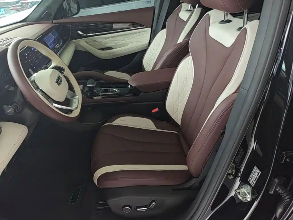 Geely Xingyue L 2023 — фото 15