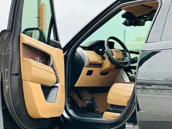 Land Rover Range Rover 2023