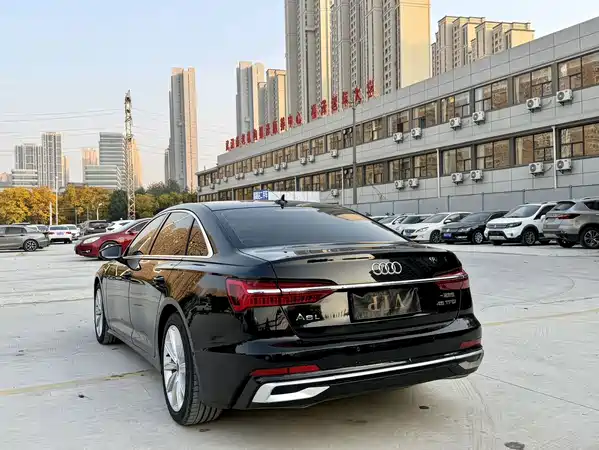 Audi A6L 2022