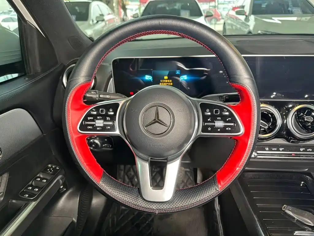 Mercedes-Benz GLB 2020 — фото 18
