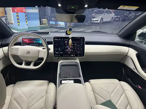 NIO ET5T 2025