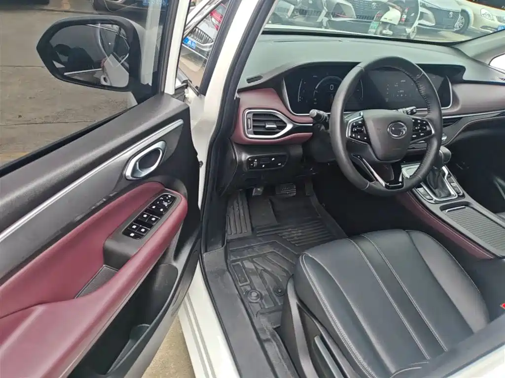 GAC Motor Trumpchi M6 2021 — фото 16