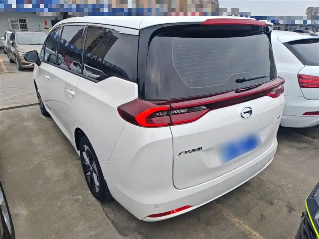 GAC Motor Trumpchi M6 2021 — фото 5