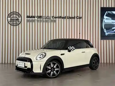 MINI MINI 2022