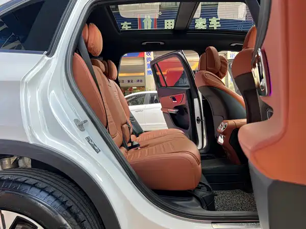Mercedes-Benz GLC 2024