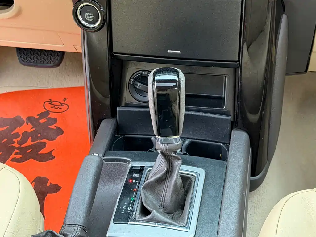 Toyota Prado 2015 — фото 14