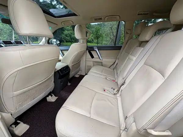 Toyota Prado 2015
