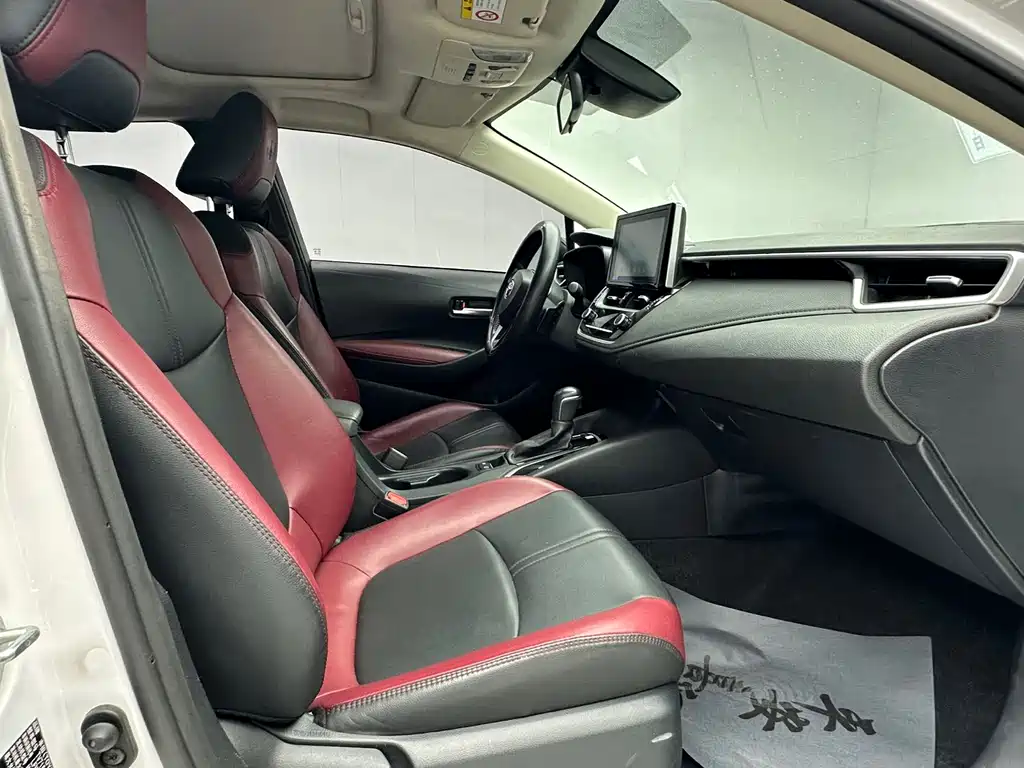 Toyota Corolla 2022 — фото 10