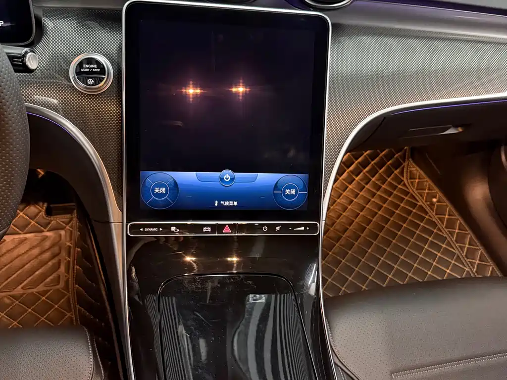 Mercedes-Benz C-Class 2022