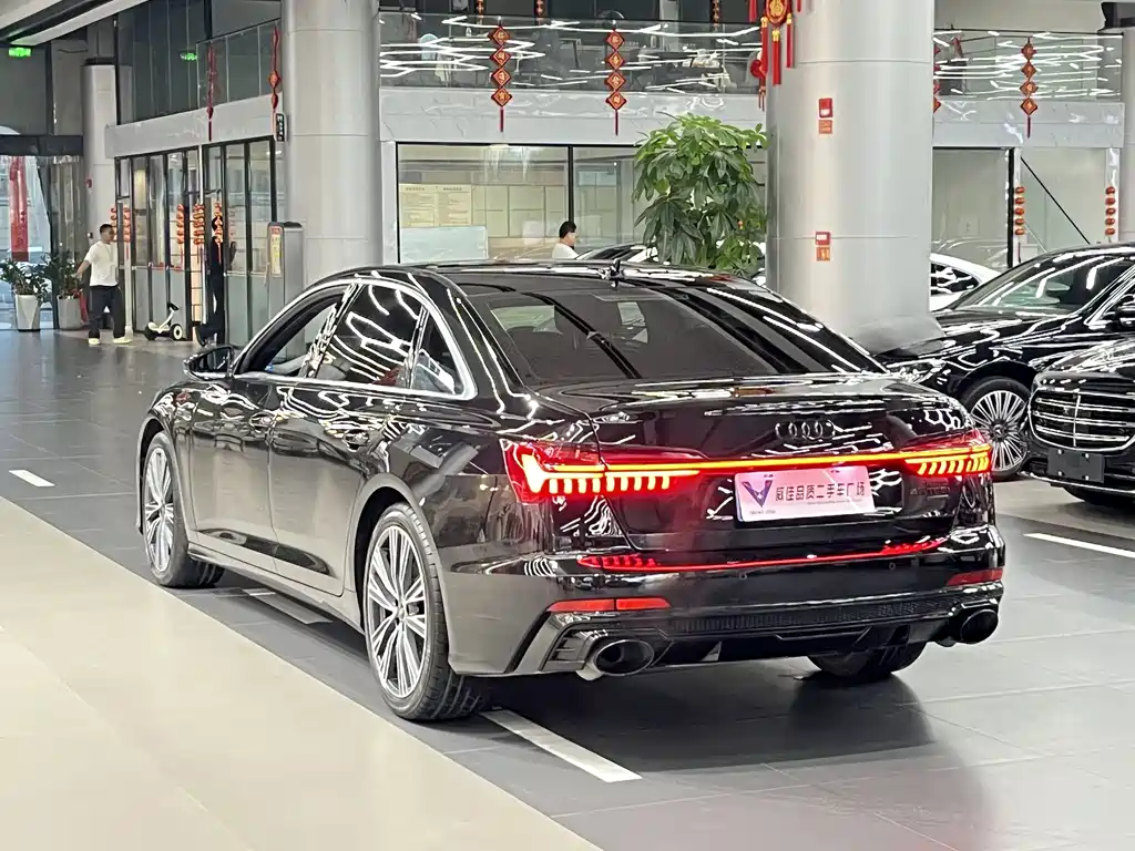 Audi A6L 2022 — фото 8