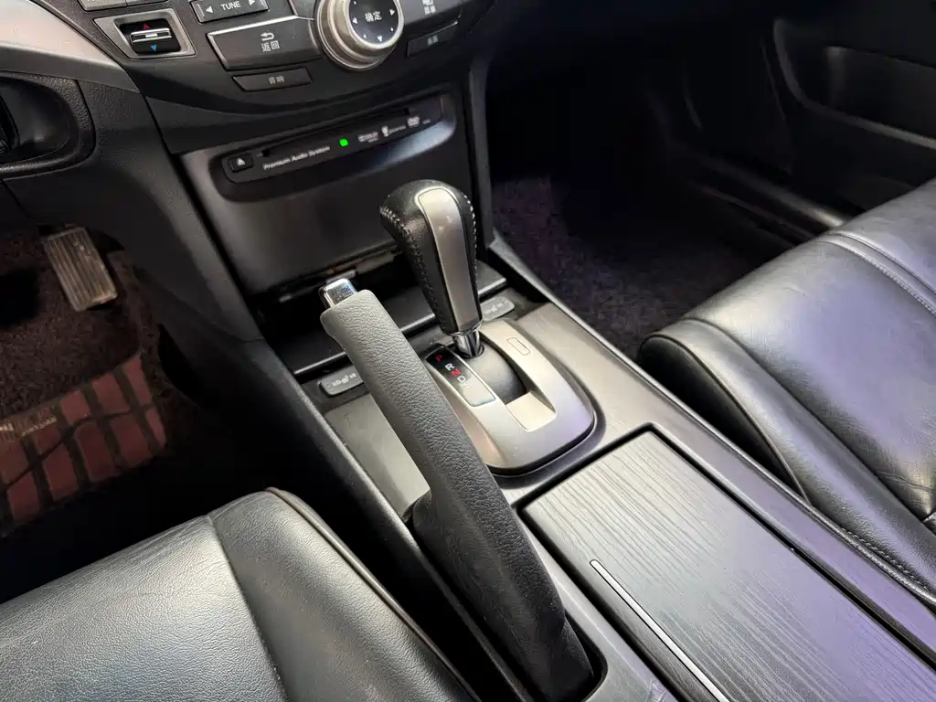 Honda Crosstour 2015 — фото 17