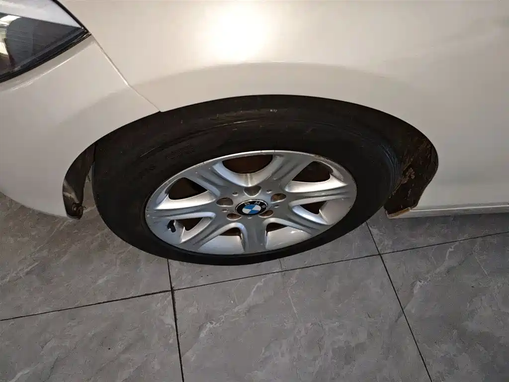 BMW 1 Series 2015 — фото 23