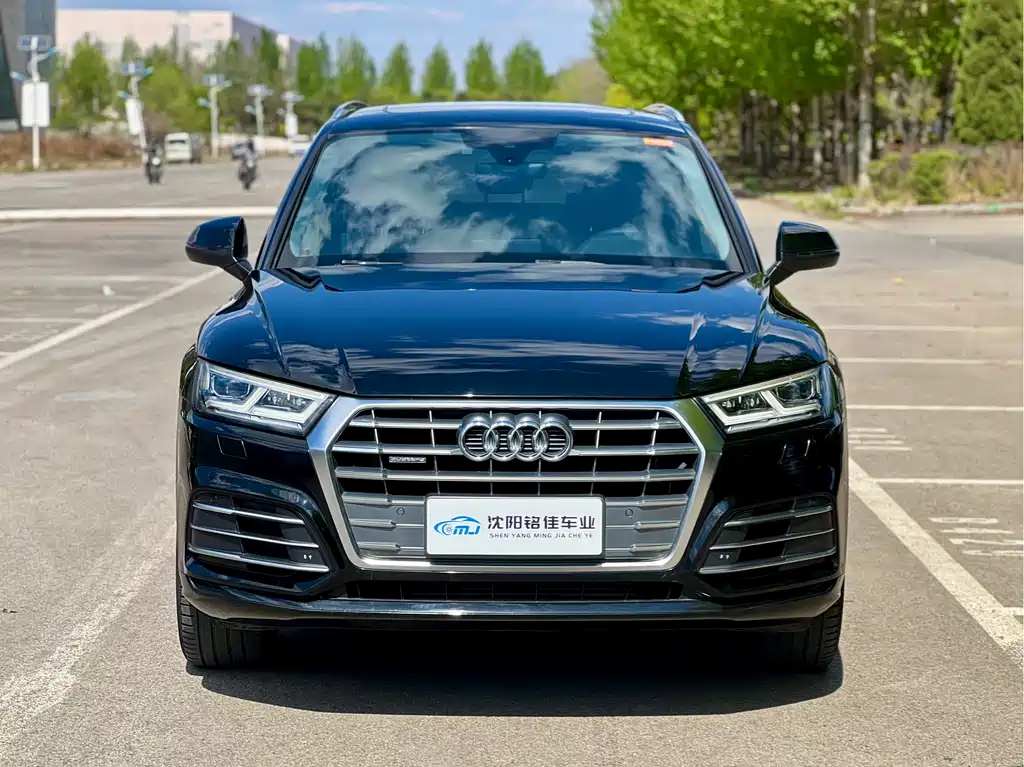 Audi Q5L 2019 — фото 2