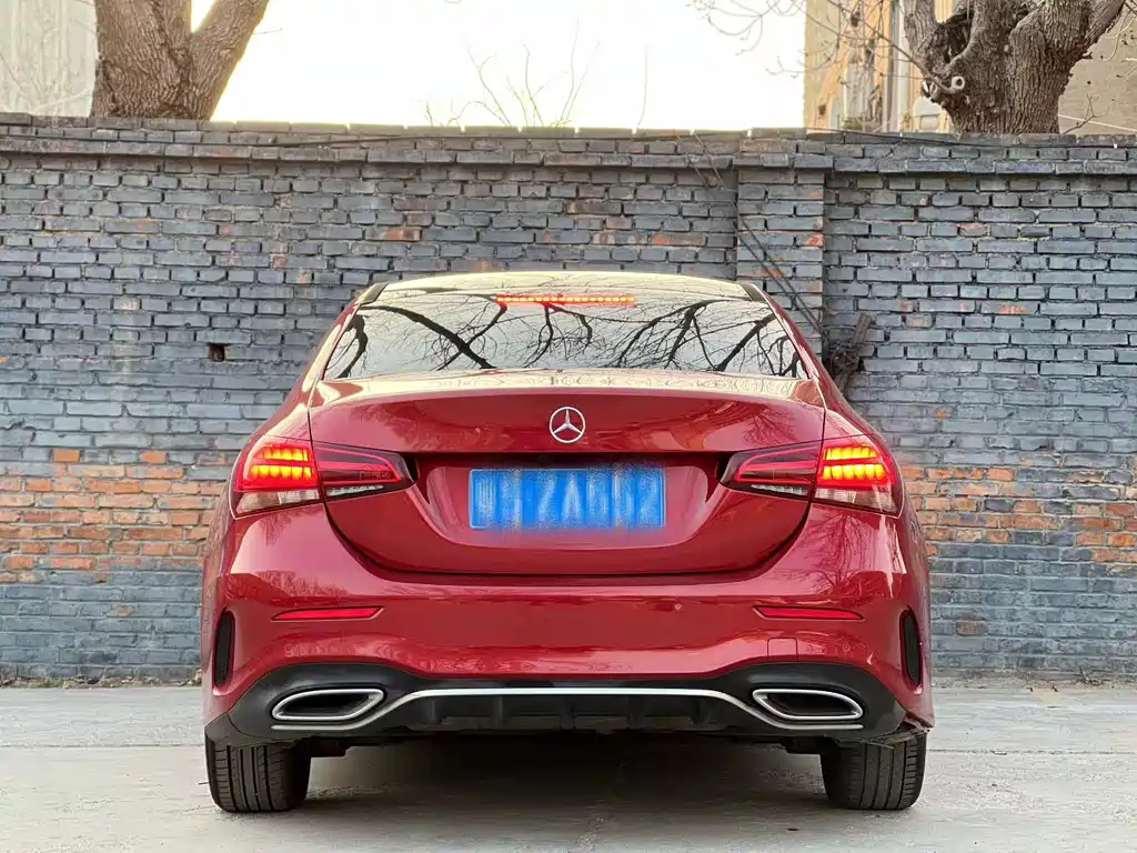 Mercedes-Benz A-Class 2019 — фото 8
