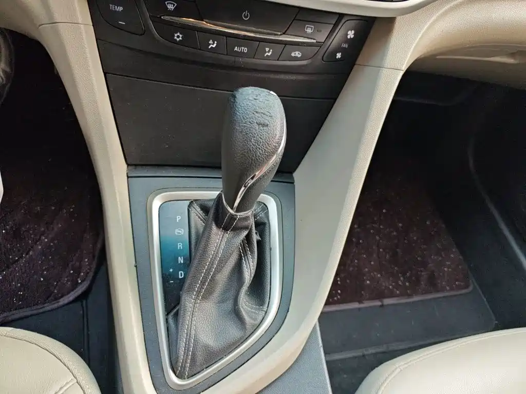 Buick Excelle 2015