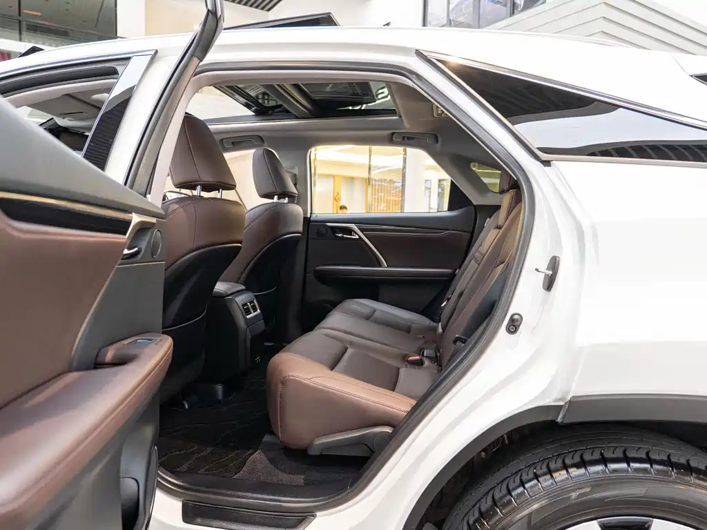 Lexus RX 2021 — фото 10