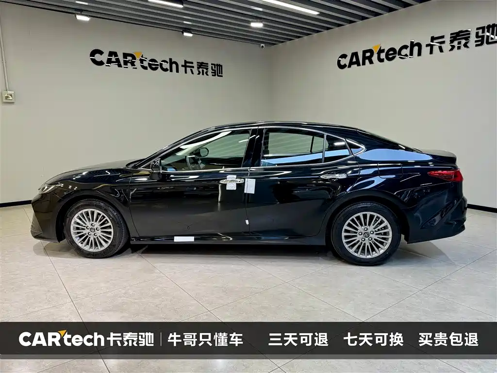 Toyota Camry 2026 — фото 8