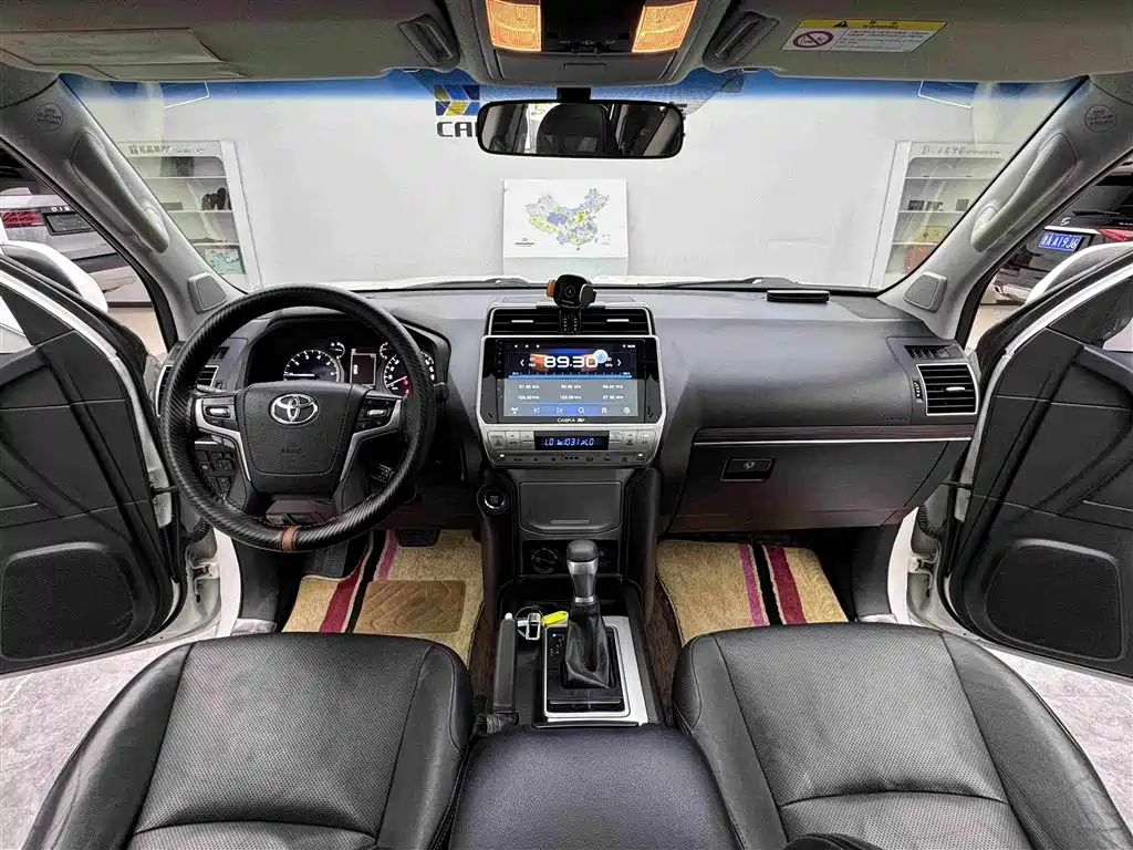 Toyota Prado 2019 — фото 11