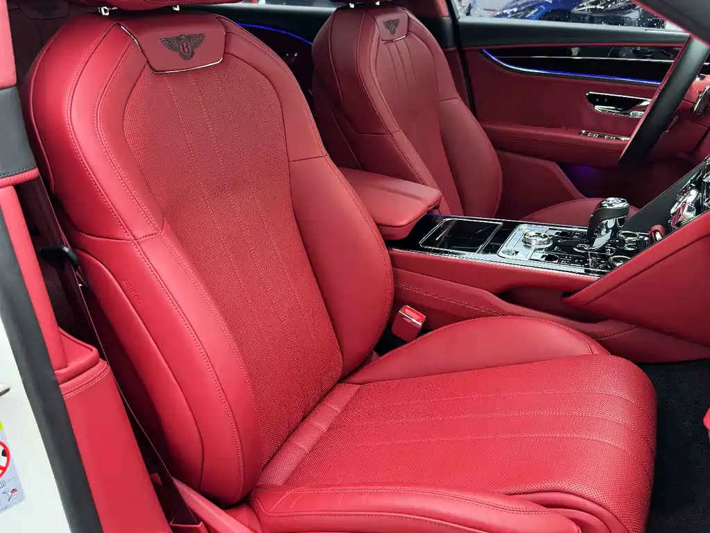 Bentley Flying Spur 2023 — фото 14